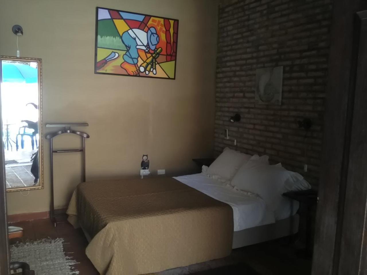 Black Cat Hostel Asunción Eksteriør bilde